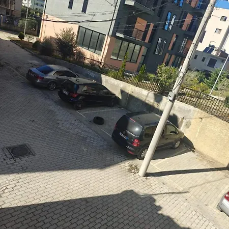 2br Near Big Terrace Free Parking