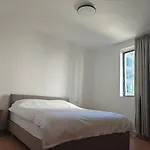 2br Near Big Terrace Free Parking Apartament *