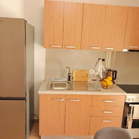2br Near Big Terrace Free Parking غوليم
